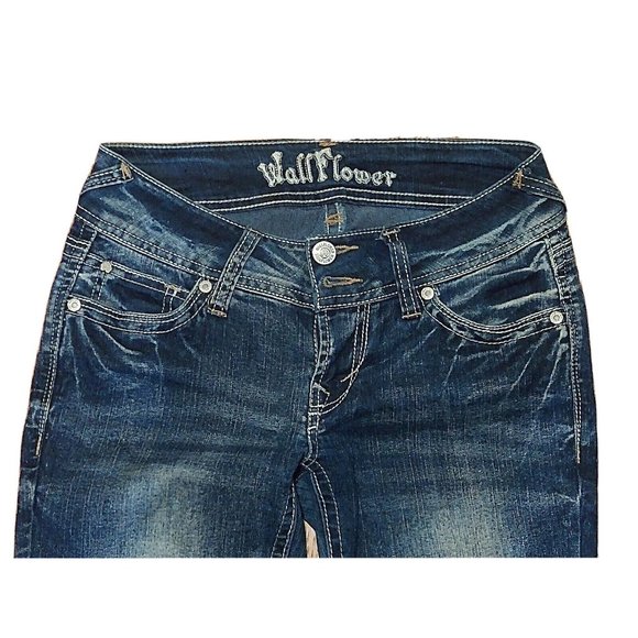 Distressed Wall Flower Womens Jeans Size 3 (28x27) Stretch With Slight Flare - Picture 1 of 5